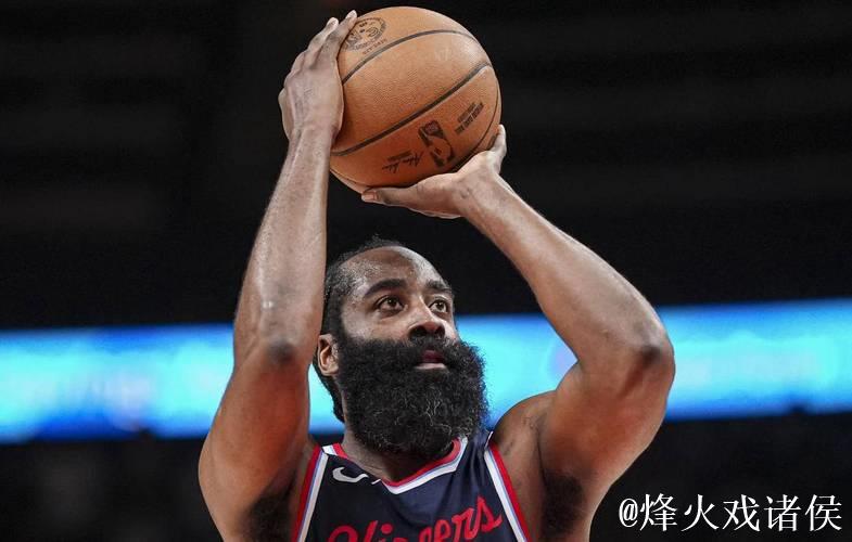 关键上篮+关键罚球+关键封盖，NBA全联盟最老球员，仍拯救球队